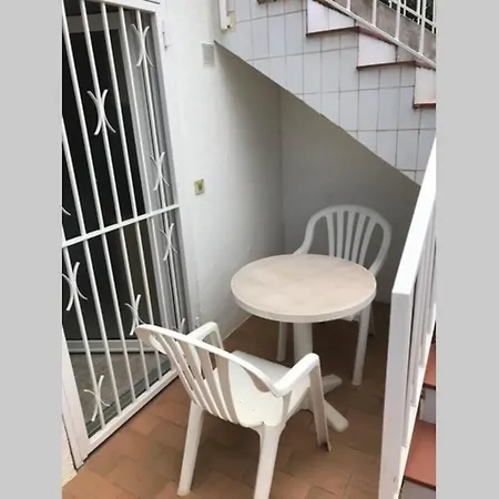 Dans Un Endroit Calme Et Discret D Empuria Apartmán *
