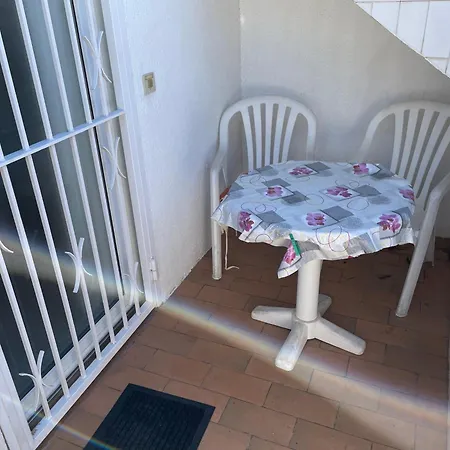 Dans Un Endroit Calme Et Discret D Empuria * Empuriabrava